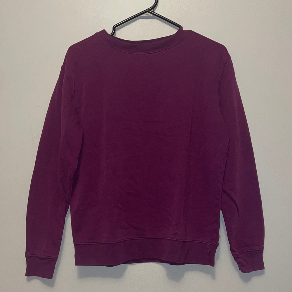 George Classics Magenta/Purple Crewneck Sweater Size Small $25